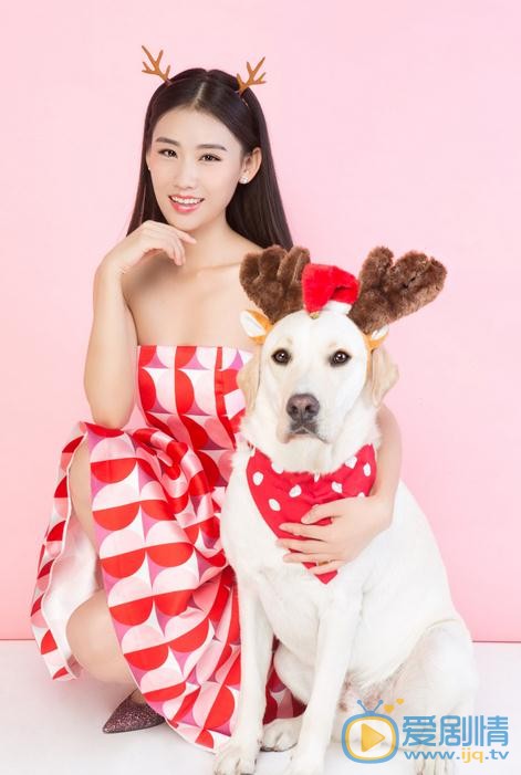 王婉中圣诞写真 王婉中高清写真_王婉中高清剧照