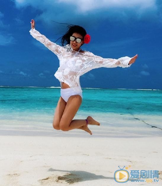 王婉中海边照 王婉中海边照