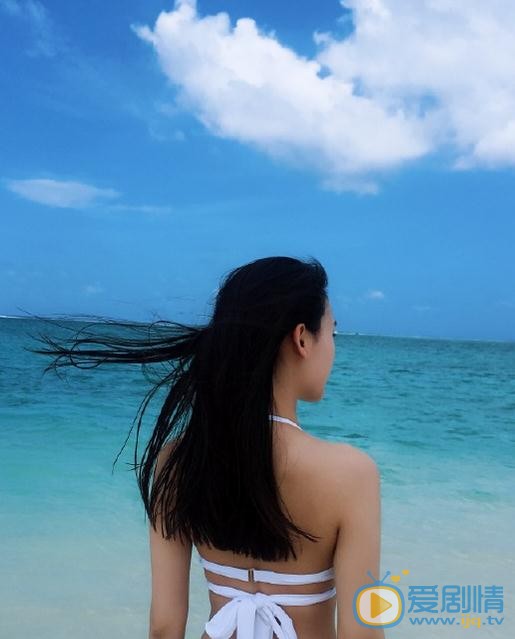王婉中海边照 王婉中高清写真_王婉中高清剧照