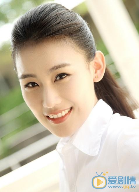 王婉中帅气写真 王婉中高清写真_王婉中高清剧照