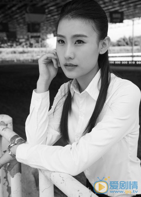王婉中帅气写真 王婉中高清写真_王婉中高清剧照