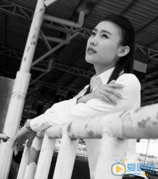 王婉中帅气写真 王婉中高清写真_王婉中高清剧照