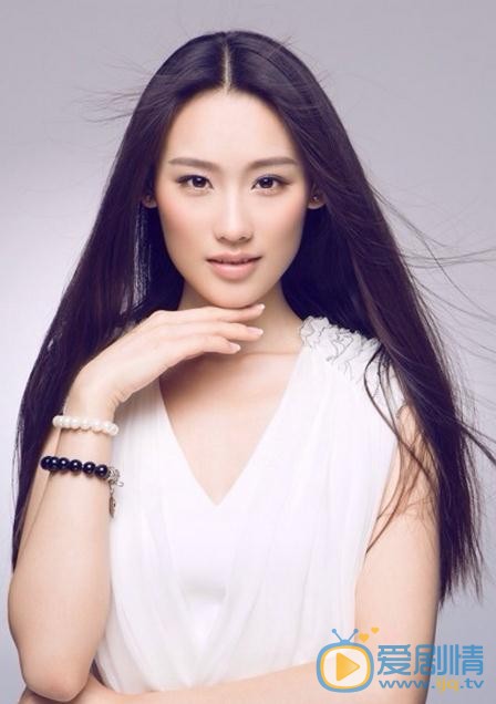 王婉中写真 王婉中高清写真_王婉中高清剧照