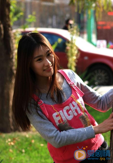 王婉中休闲写真 王婉中高清写真_王婉中高清剧照