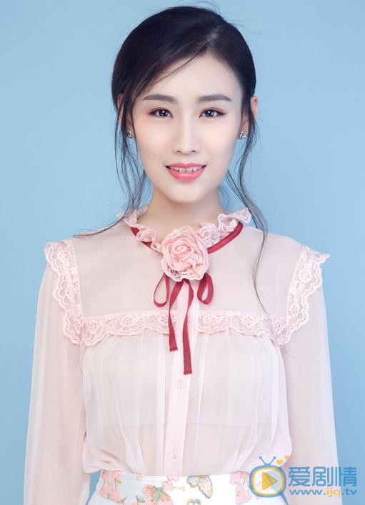 王婉中写真 王婉中高清写真_王婉中高清剧照