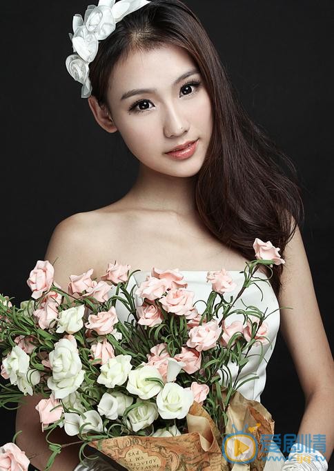 王婉中休闲写真 王婉中高清写真_王婉中高清剧照