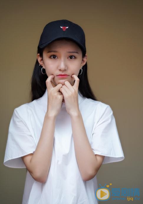 张鑫甜美写真 张鑫高清写真_张鑫高清剧照