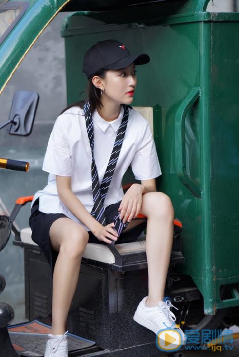 张鑫甜美写真 张鑫高清写真_张鑫高清剧照