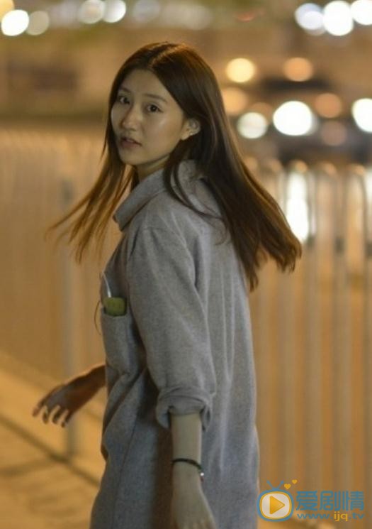 张鑫夜色街拍 张鑫夜色街拍
