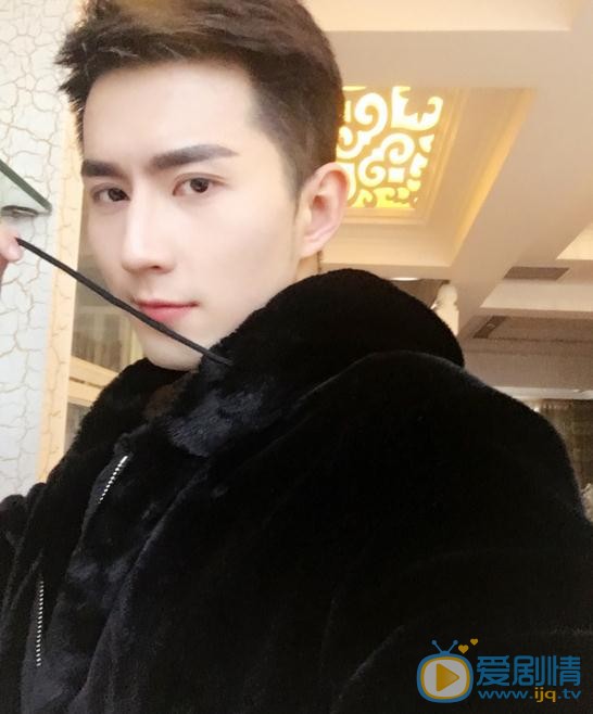 陈思瀚生活照 陈思瀚高清写真_陈思瀚高清剧照