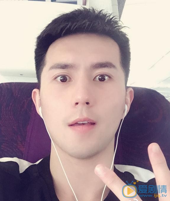 陈思瀚生活照 陈思瀚高清写真_陈思瀚高清剧照