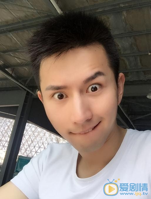 陈思瀚生活照 陈思瀚高清写真_陈思瀚高清剧照