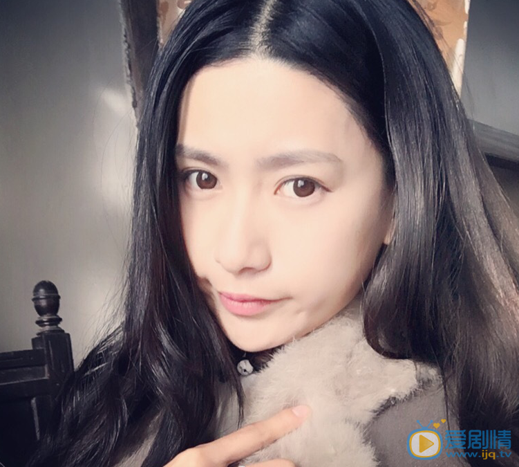 王秋紫卖萌照 王秋紫高清写真_王秋紫高清剧照