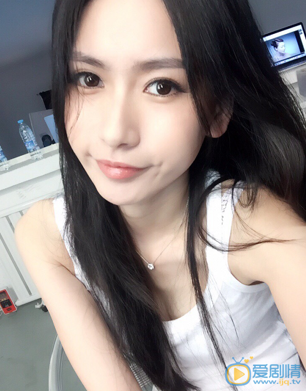 王秋紫卖萌照 王秋紫高清写真_王秋紫高清剧照