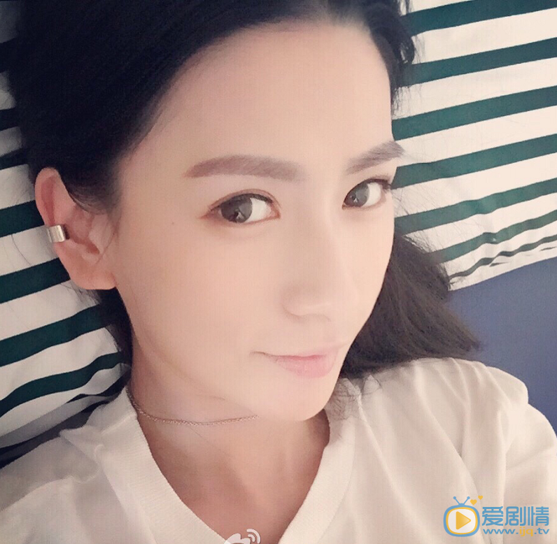 王秋紫卖萌照 王秋紫高清写真_王秋紫高清剧照