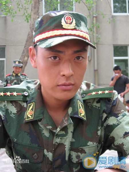 张桐《中国近卫军》剧照 张桐高清写真_张桐高清剧照