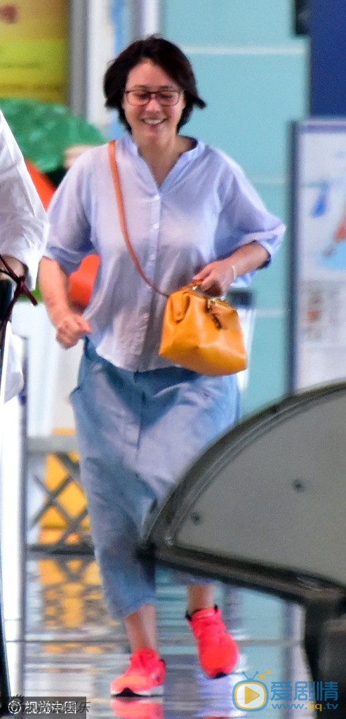 周海媚路透街拍照 周海媚高清写真_周海媚高清剧照