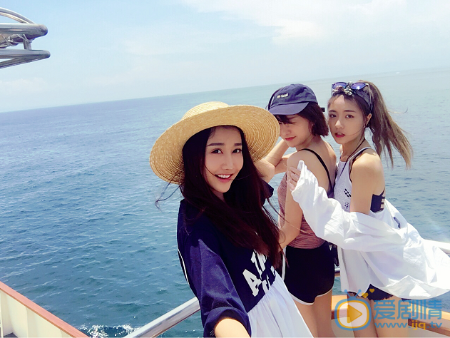 李林蔚街拍照 李林蔚高清写真_李林蔚高清剧照
