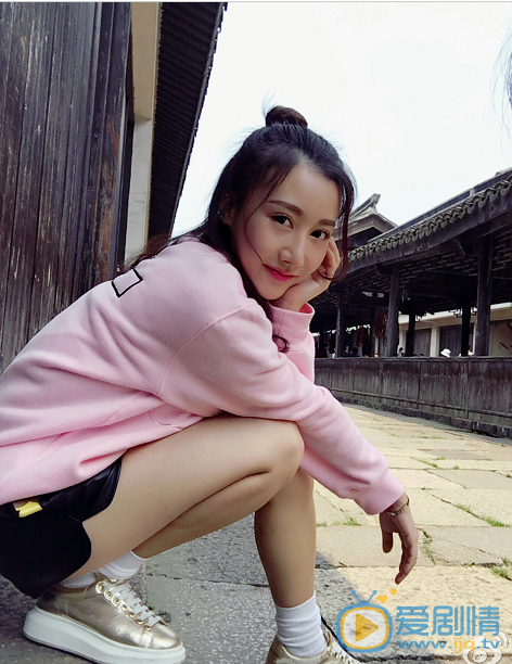 李林蔚街拍照 李林蔚高清写真_李林蔚高清剧照