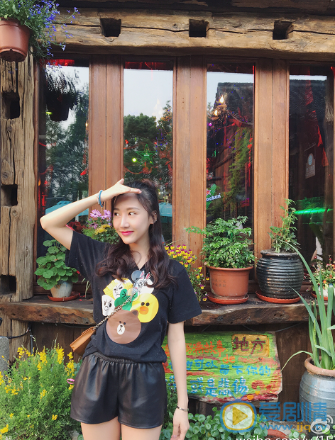 李林蔚街拍照 李林蔚高清写真_李林蔚高清剧照
