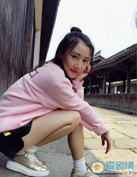 李林蔚街拍照 李林蔚高清写真_李林蔚高清剧照