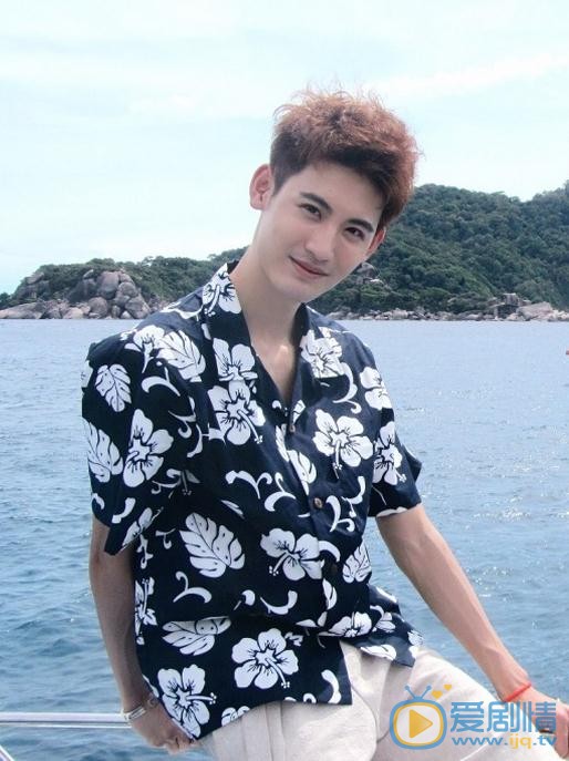 赵炫棋海边照 赵炫棋高清写真_赵炫棋高清剧照