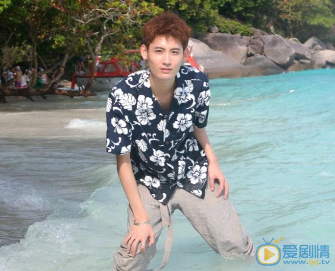 赵炫棋海边照 赵炫棋高清写真_赵炫棋高清剧照