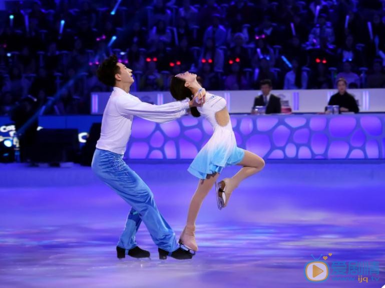 李菲儿《跨界冰雪王》节目照 李菲儿高清写真_李菲儿高清剧照