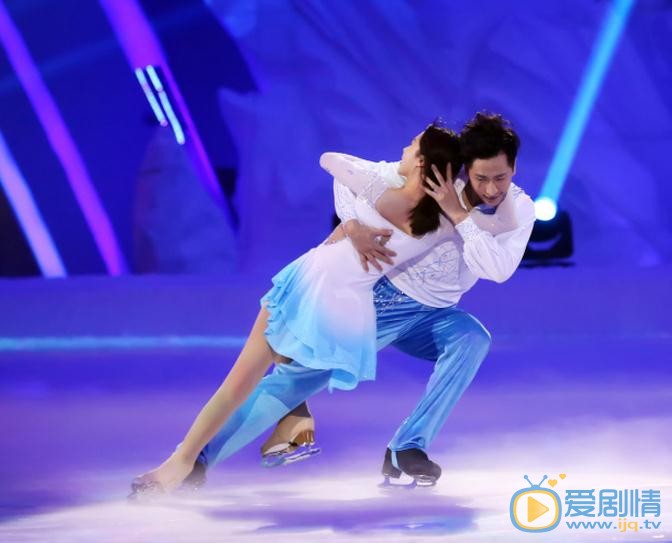 李菲儿《跨界冰雪王》节目照 李菲儿高清写真_李菲儿高清剧照