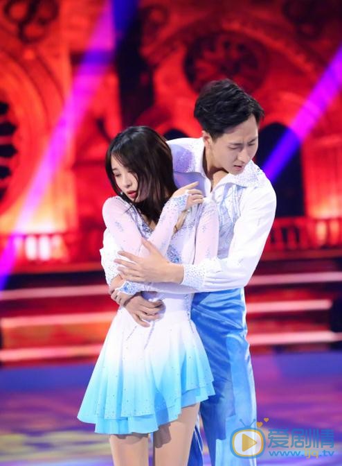 李菲儿《跨界冰雪王》节目照 李菲儿高清写真_李菲儿高清剧照