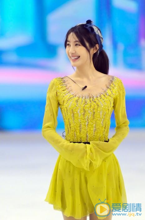 李菲儿《跨界冰雪王》节目照 李菲儿高清写真_李菲儿高清剧照