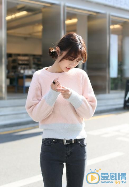 李菲儿秋色街拍 李菲儿高清写真_李菲儿高清剧照