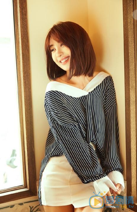 李菲儿休闲街拍 李菲儿高清写真_李菲儿高清剧照