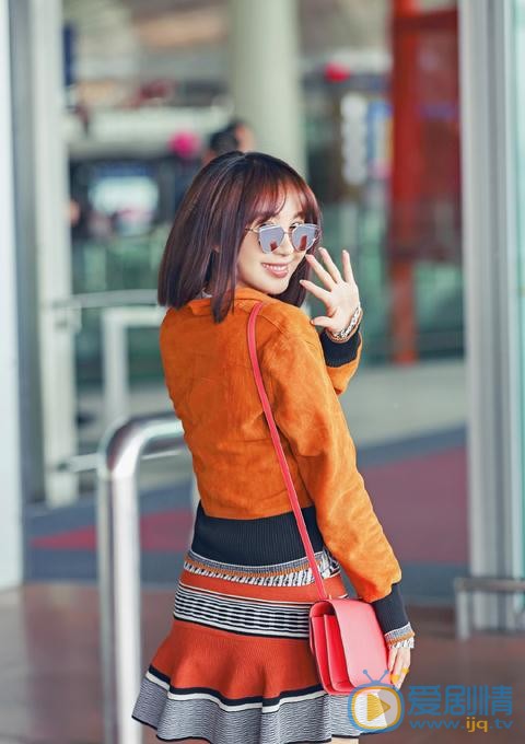 李菲儿机场照 李菲儿高清写真_李菲儿高清剧照