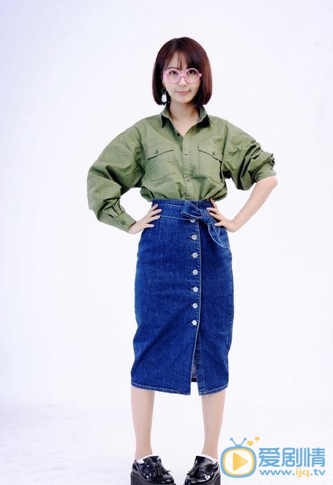 李菲儿休闲街拍 李菲儿高清写真_李菲儿高清剧照