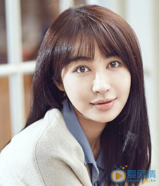 李菲儿休闲街拍 李菲儿高清写真_李菲儿高清剧照