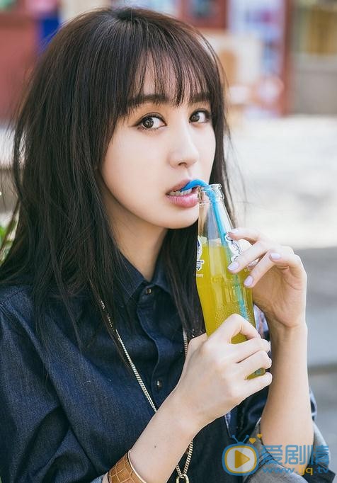 李菲儿休闲街拍 李菲儿高清写真_李菲儿高清剧照
