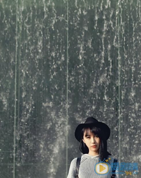 李菲儿休闲街拍 李菲儿高清写真_李菲儿高清剧照