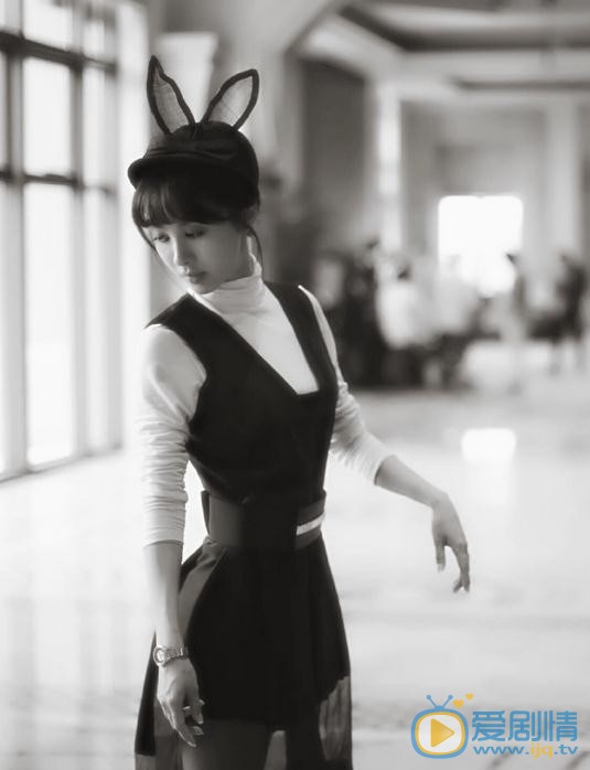 李菲儿休闲街拍 李菲儿高清写真_李菲儿高清剧照