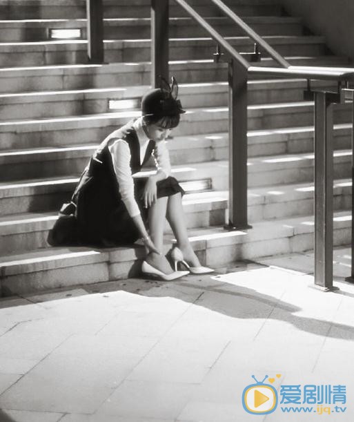 李菲儿休闲街拍 李菲儿高清写真_李菲儿高清剧照