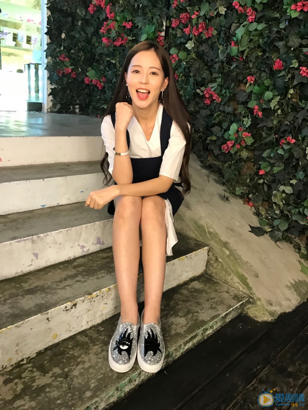 温心卖萌照 温心高清写真_温心高清剧照