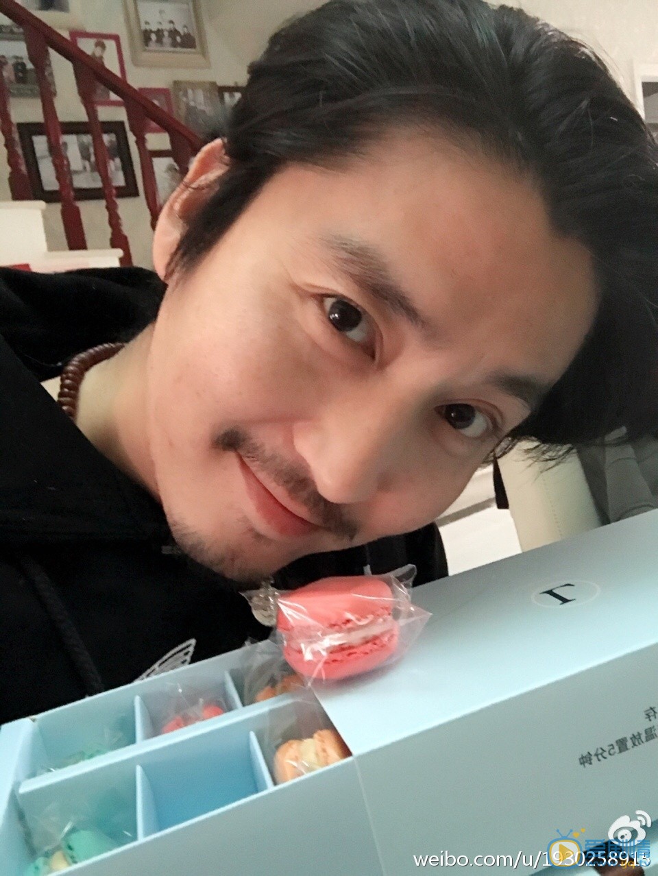 王泷正生活照 王泷正高清写真_王泷正高清剧照