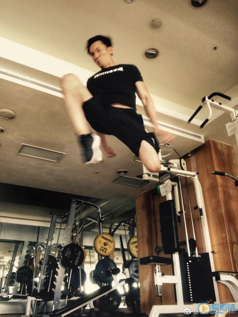 邹兆龙硬汉写真 邹兆龙高清写真_邹兆龙高清剧照