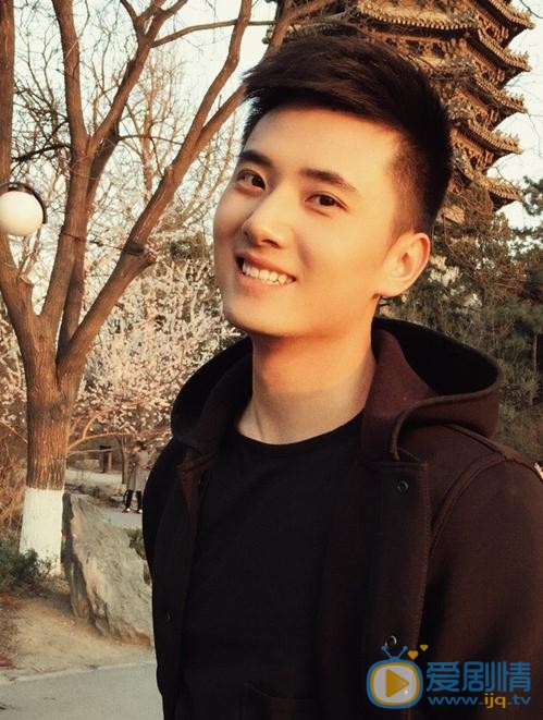 杨韬歌生活照 杨韬歌高清写真_杨韬歌高清剧照