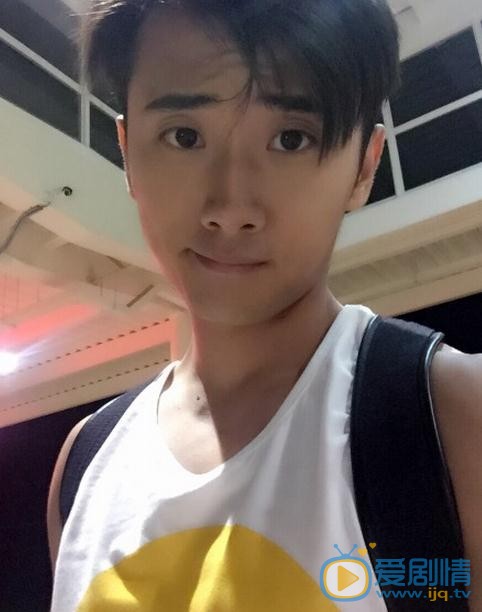 杨韬歌生活照 杨韬歌高清写真_杨韬歌高清剧照