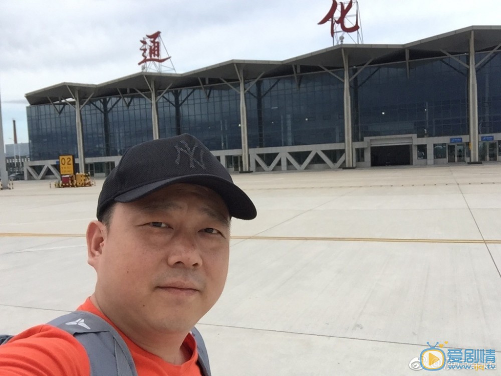梁超旅行照 梁超高清写真_梁超高清剧照