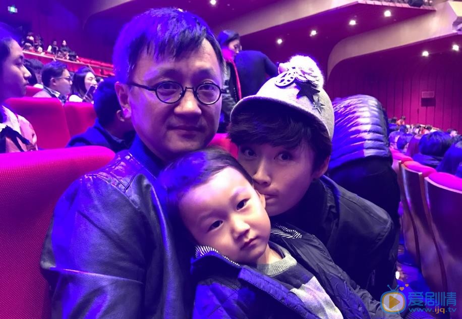 代乐乐全家福 代乐乐高清写真_代乐乐高清剧照