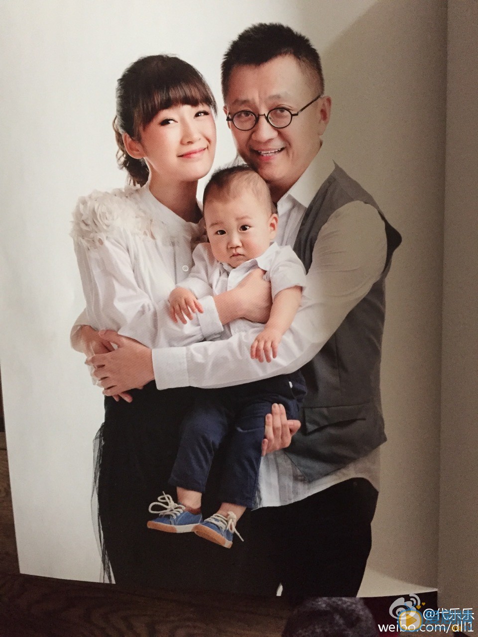 代乐乐全家福 代乐乐高清写真_代乐乐高清剧照
