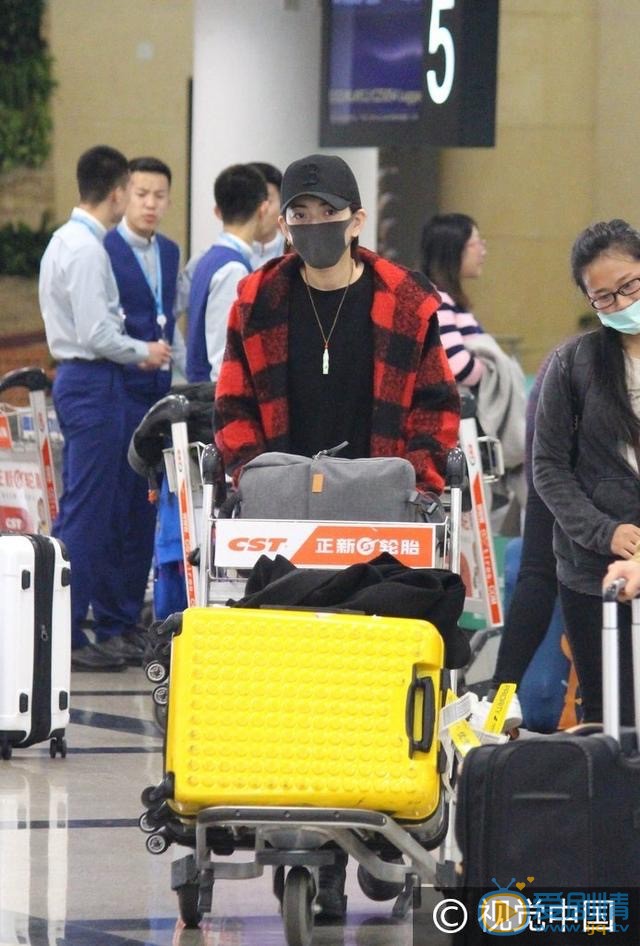 刘忻路透照 刘忻高清写真_刘忻高清剧照