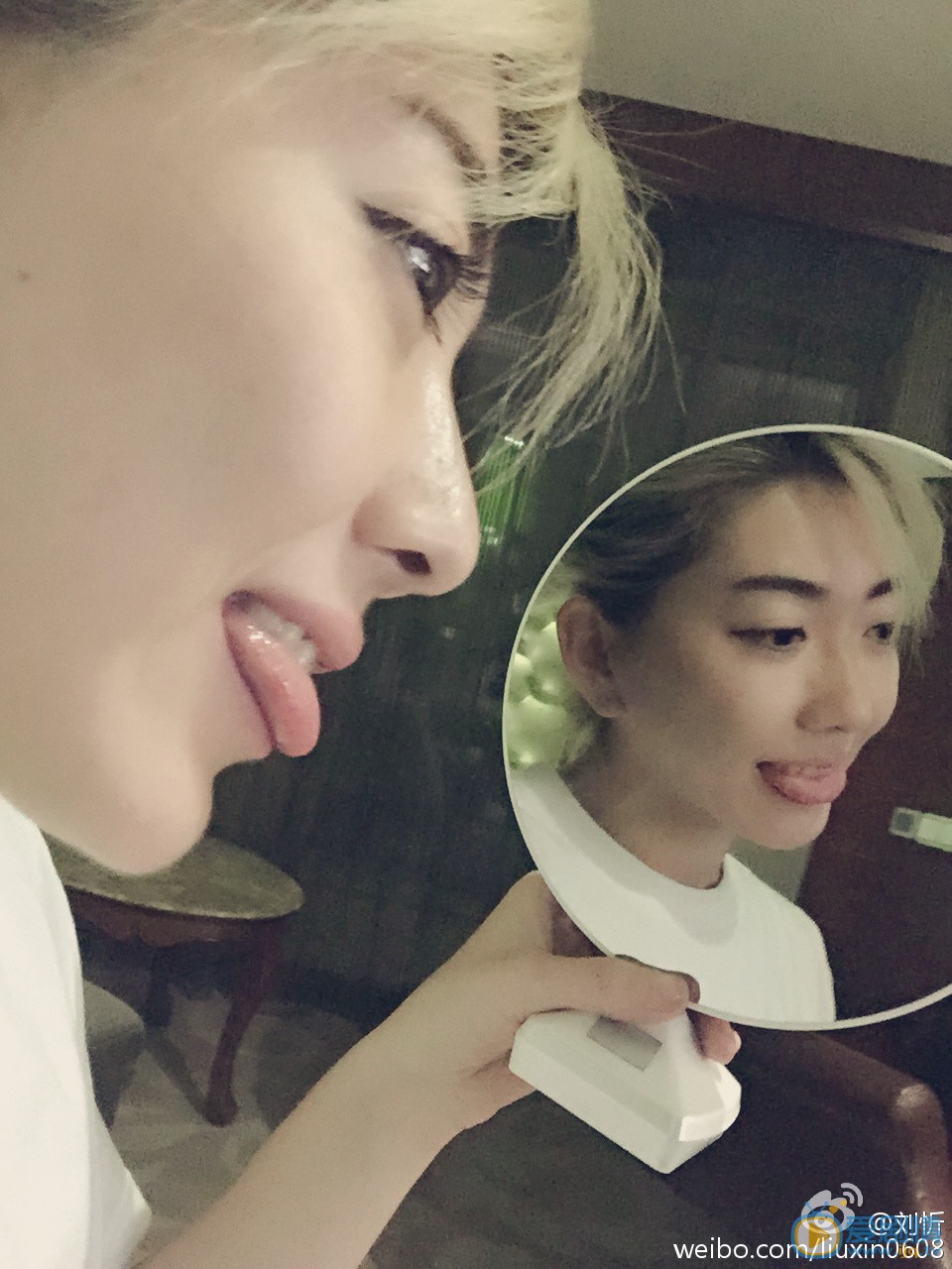 刘忻卖萌照 刘忻高清写真_刘忻高清剧照